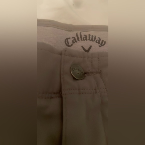 CALLAWAY 30 WAIST GRAY GOLF SHORTS - Picture 2 of 4